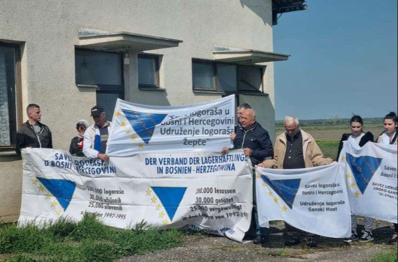 Obilježena 34. godišnjica otvaranja prvog logora za Bošnjake u Batkoviću