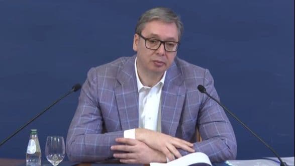 Vučić podržava pravo žena na nošenje hidžaba u vrtićima