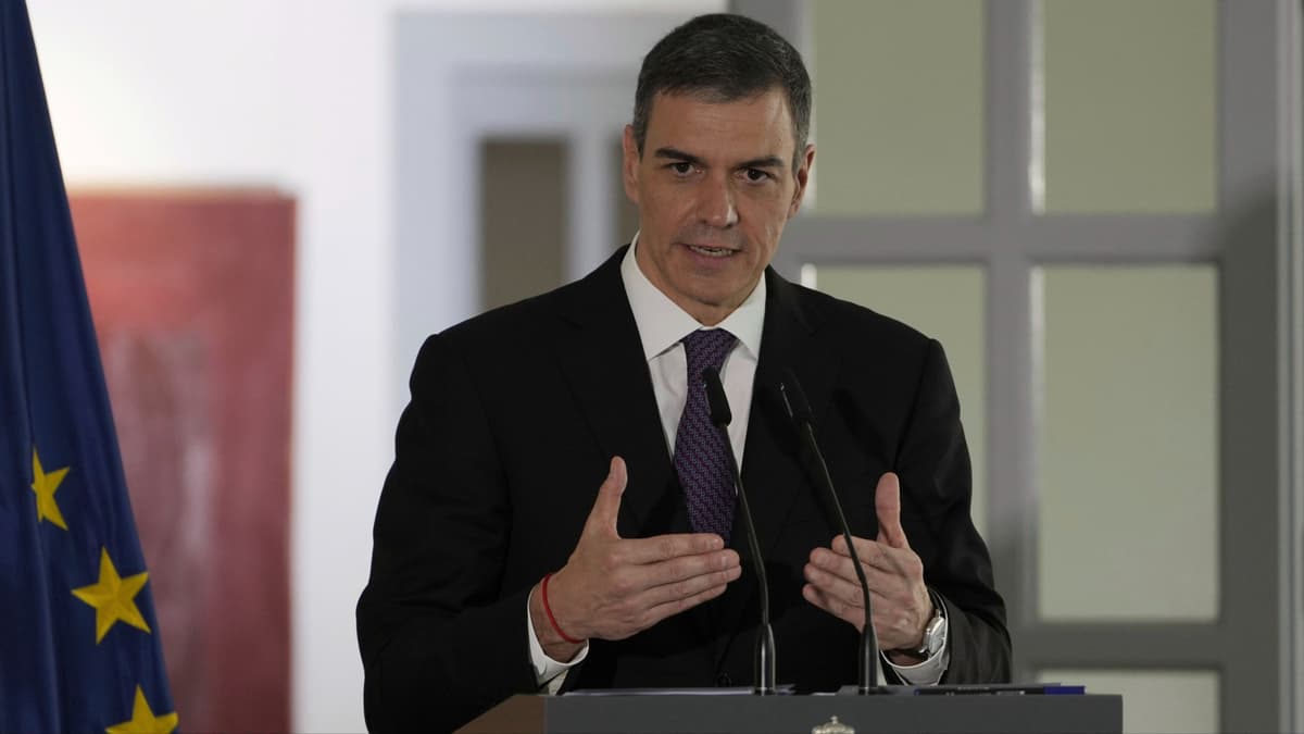 Sančez poziva na hitno formiranje vojske EU