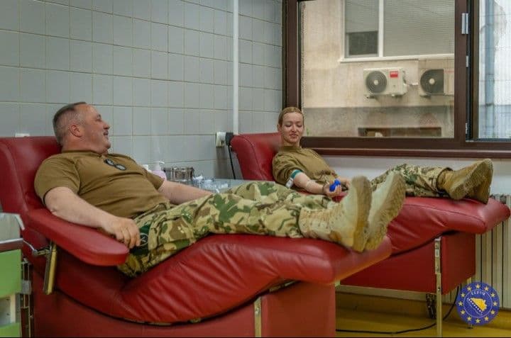 Akcija darovanja krvi snaga EUFOR-a pomaže lokalnim zajednicama