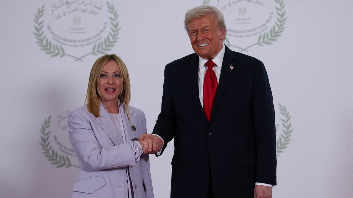 Tramp kritikuje premijerku Italije zbog nevoljkosti da pomogne