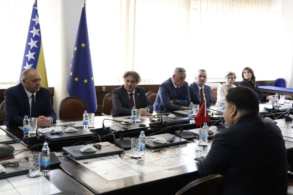 Milionske investicije u KCUS i bolnicu u Livnu