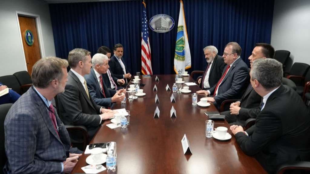 Nikšić i Lakić razgovarali s američkim ministrom Rajtom o energetskoj saradnji