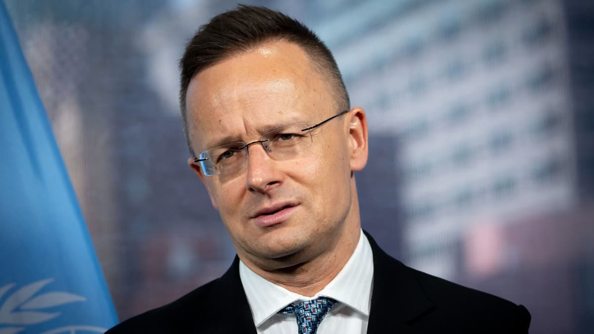 Sijarto osudio pronalazak eksploziva blizu gasovoda u Srbiji