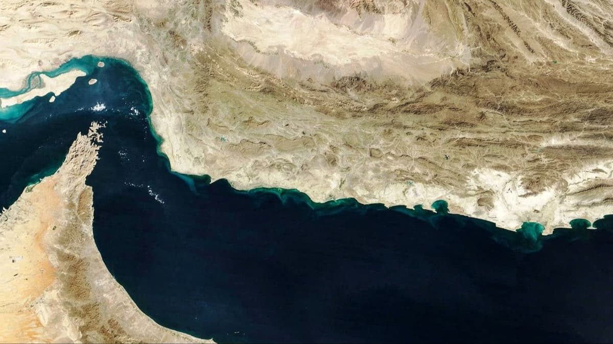 Iran uvodi ograničenja na prolaz kroz Hormuški moreuz