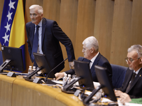 SNSD srušio kvorum na sjednici Doma naroda