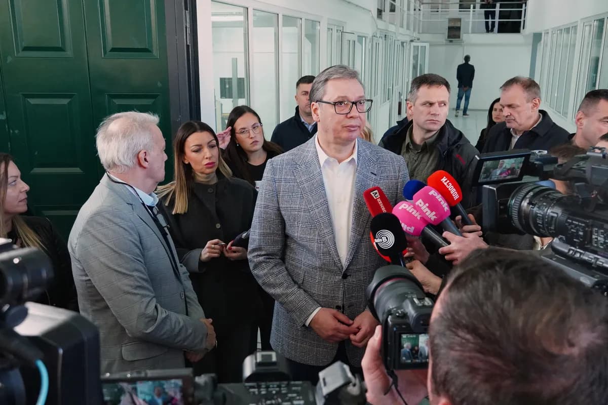 Lakićević upozorava na gubitak 10 milijardi evra zbog vlasti u Srbiji