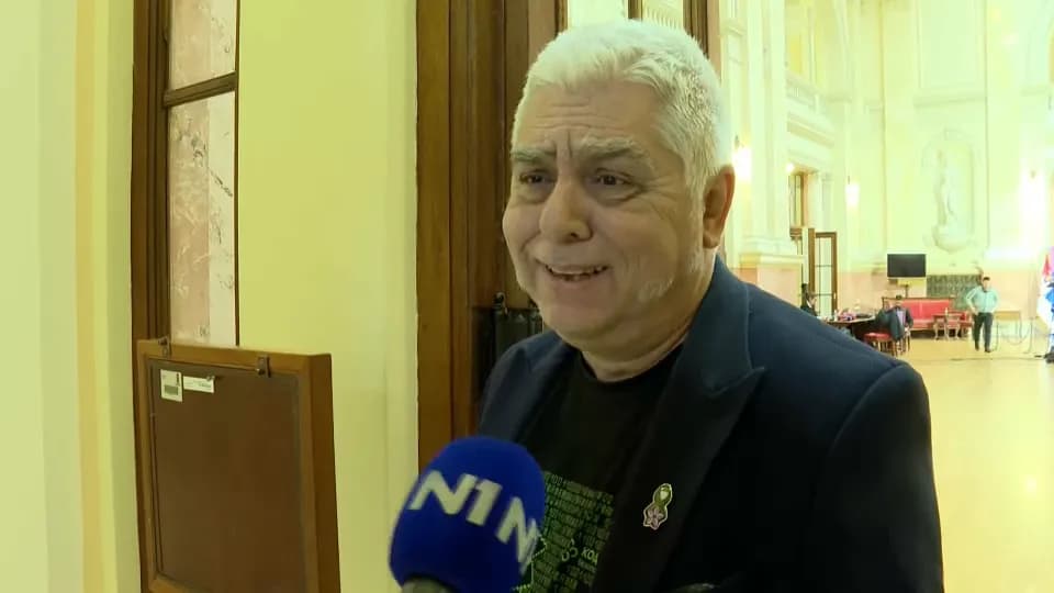 Ministar informisanja Srbije izazvao kontroverzu izjavom o policiji i studentima