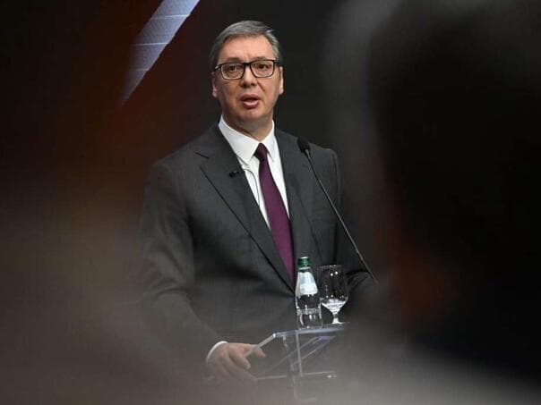 Vučić upozorava na napetosti uslijed jednostranih poteza Prištine