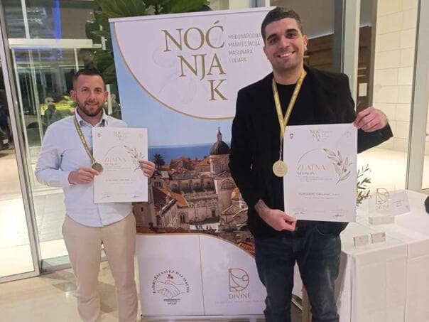 Mostarsko maslinovo ulje dvaput na pobjedničkom postolju — zlatne medalje za Oblicu i Istarsku bjelicu