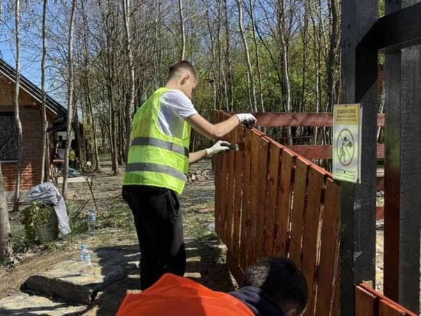Maturanti iz Brčko distrikta volontiraju za jednokratnu pomoć