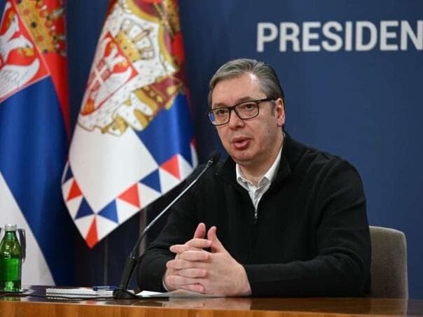 Vučić najavio obnovu vojnog roka u Srbiji do marta 2027. godine
