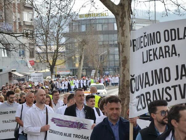 Ljekari u Tuzlanskom kantonu prijete općim štrajkom