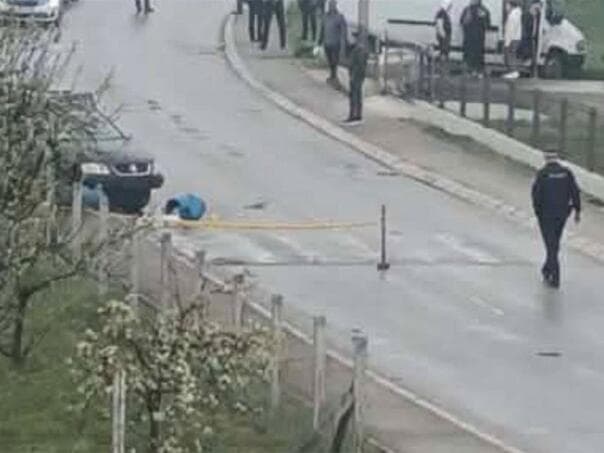 Tragična nesreća u Kotor Varošu: Automobil usmrtio ženu na trotoaru
