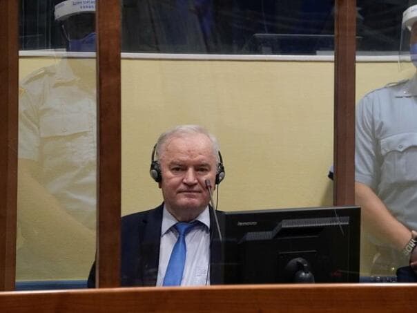 Ratko Mladić doživio lakši moždani udar, u teškom stanju