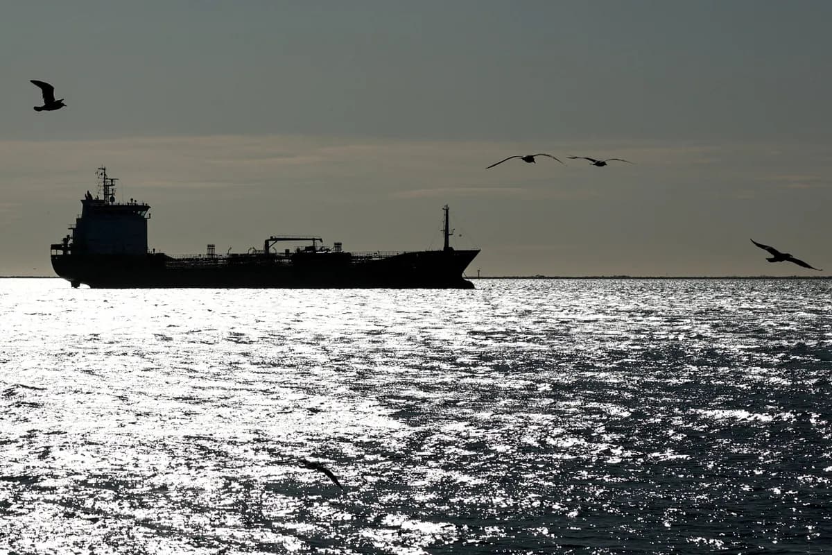 Švedska preuzela ruski tanker zbog naftne mrlje na Baltiku