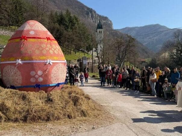 Otkriveno najveće uskrsno jaje na Balkanu u Kraljevoj Sutjesci