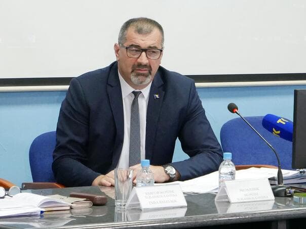 Hitna sjednica u Tuzli: DF traži smjenu Vujovića, SDA bez potrebnih