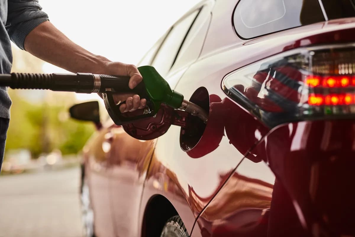 Srbija još nije smanjila akcize na gorivo kao što je najavljeno