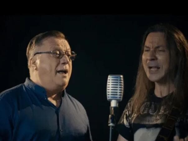 Objavljen posljednji duet Halida Bešlića "Svanuo dan"