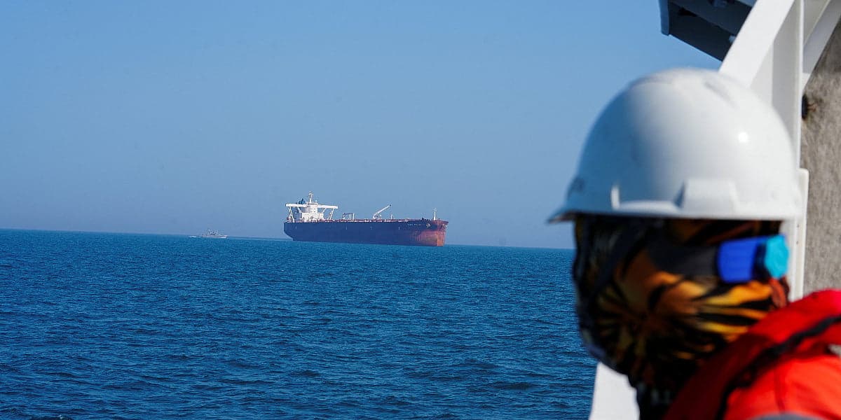 Iranski tankeri zaobilaze američku blokadu kroz Hormuz