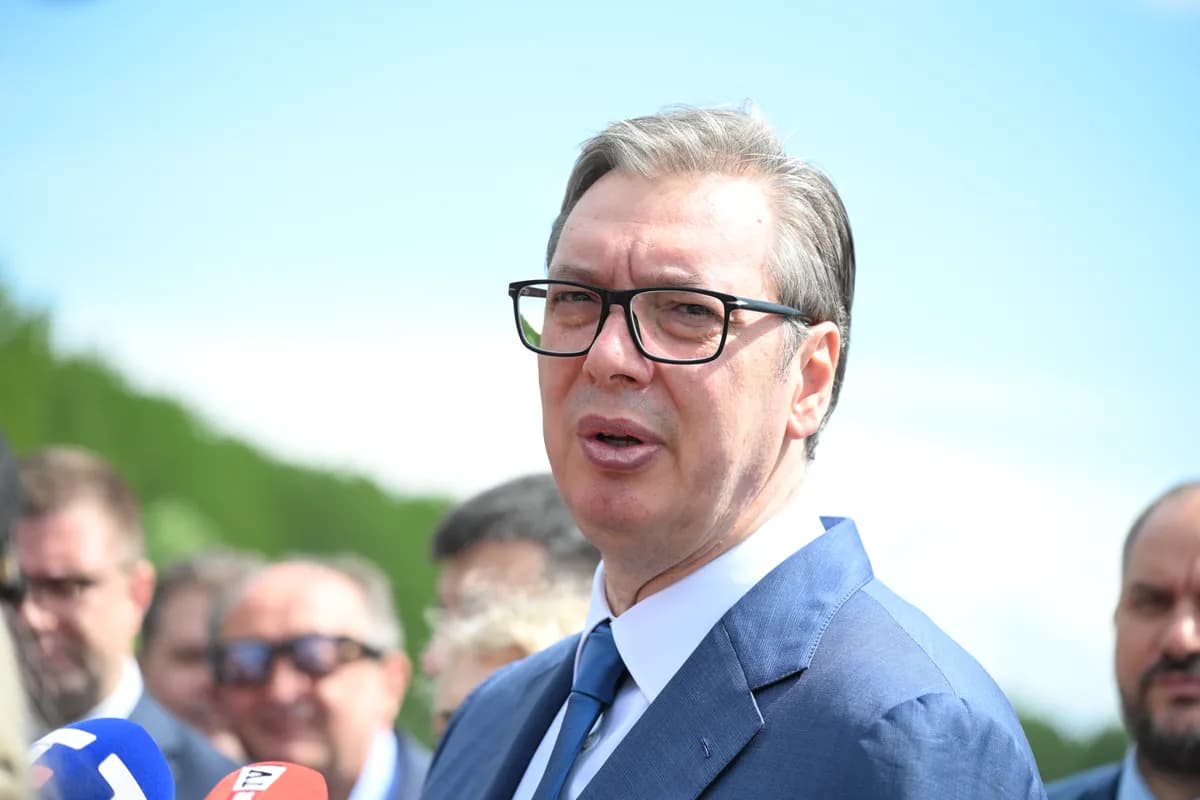 Ambasador SAD pri NATO-u upozorio Vučića na važnost usklađivanja sa Zapadom