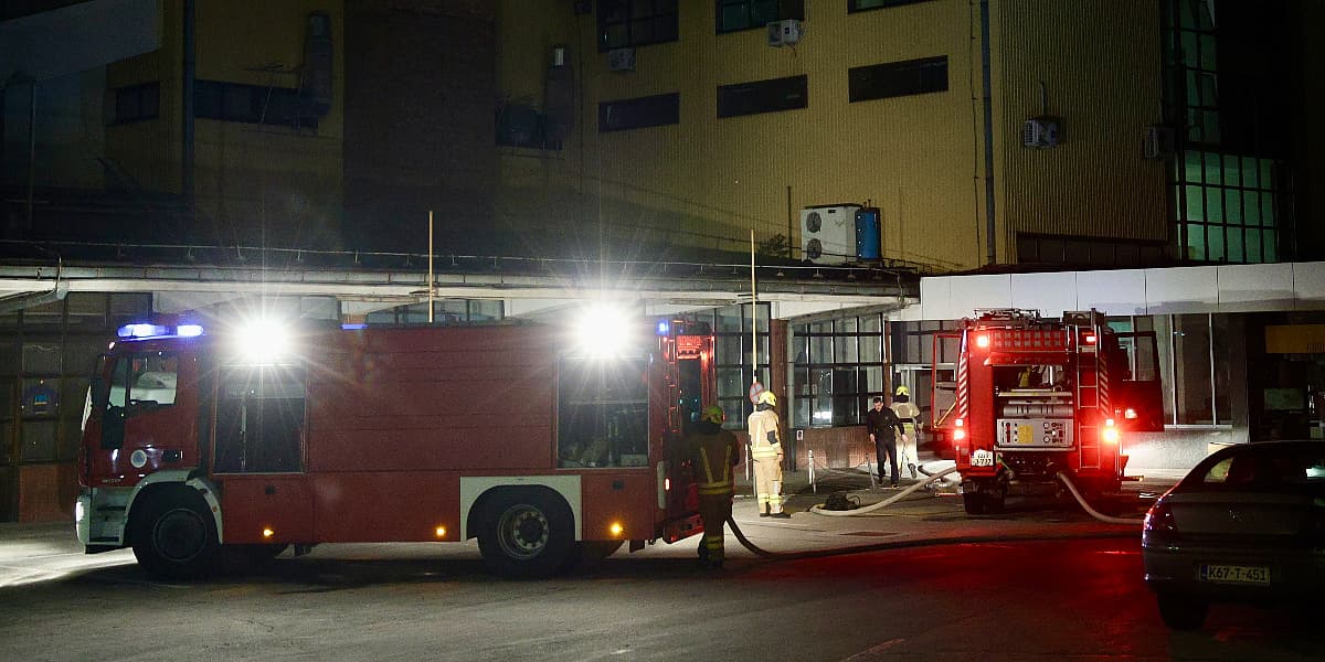 Požar izbio u bivšoj Fabrici duhana Sarajevo, vatrogasci brzo reagovali