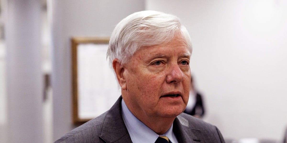 Lindsey Graham poziva na vojnu kontrolu nad Hormuškim moreuzom