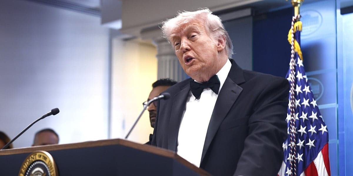 Trump poziva Iran na pregovore, otkazao putovanje u Pakistan