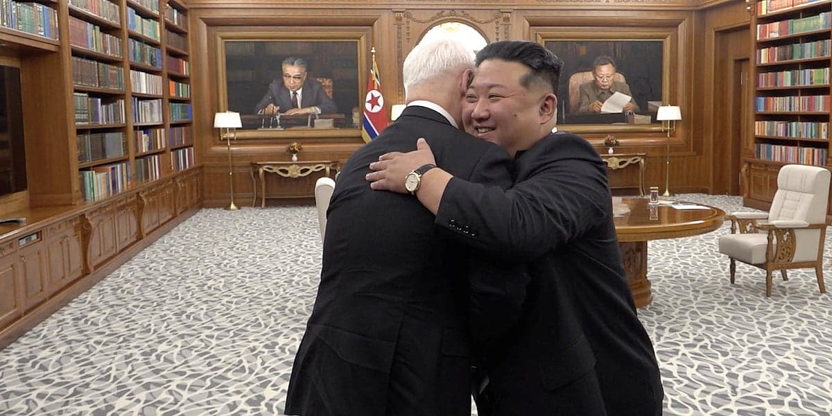 Ruska delegacija otvorila spomenik sjevernokorejskim vojnicima u Pjongjangu