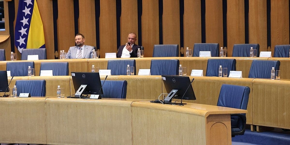 SNSD ponovo srušio kvorum u Domu naroda, blokada se nastavlja