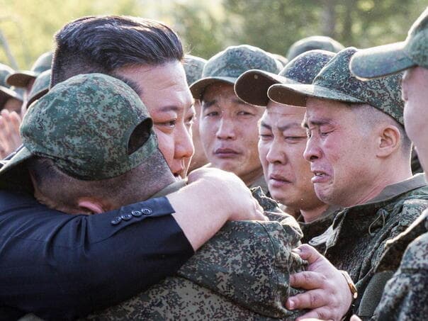 Kim Jong-un otkrio spomenik poginulim vojnicima u Pjongjangu