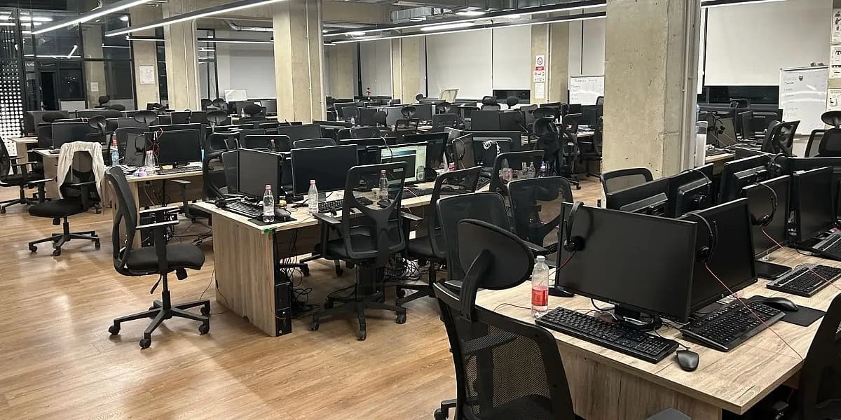 Lažni pozivni centri u Albaniji prouzrokovali štetu od 50 miliona eura