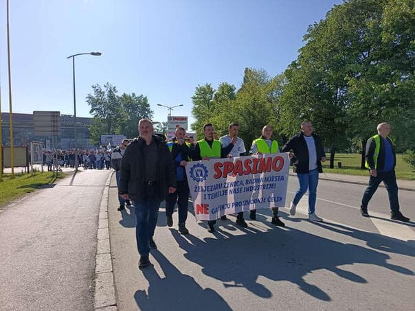 Prvomajski skup podrške radnicima Nove Željezare u Zenici