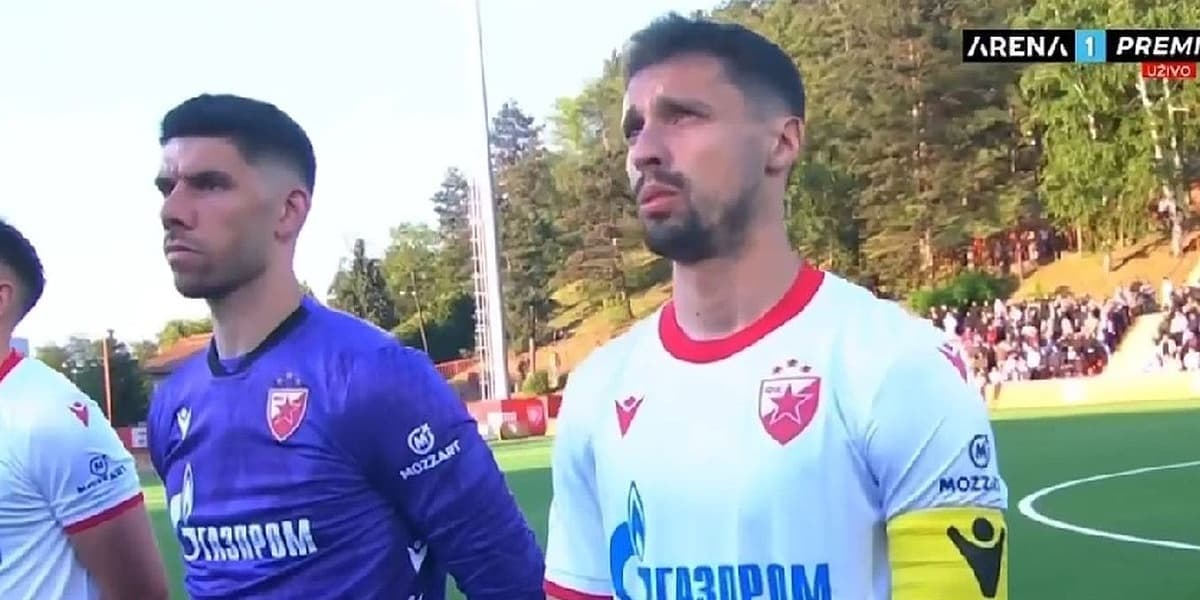 Rade Krunić snimljen kako pjeva himnu Srbije "Bože pravde"