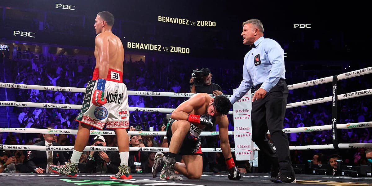 Benavidez nokautirao Ramireza i osvojio WBA i WBO titule