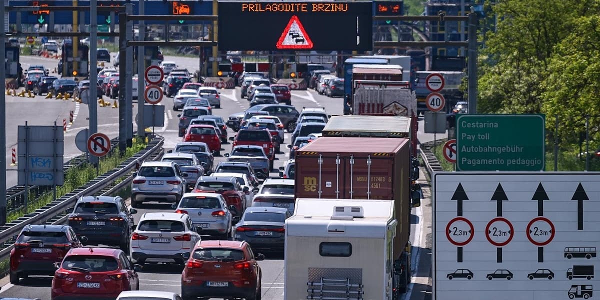 Gužve u Hrvatskoj za kraj praznika: Kolona prema Zagrebu duga 10 kilometara