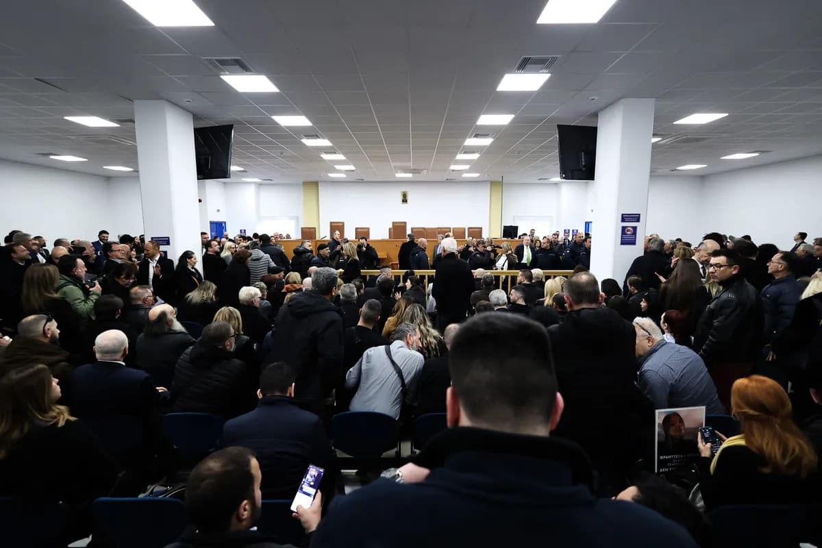 Suđenje za železničku nesreću u Grčkoj odloženo usred protesta