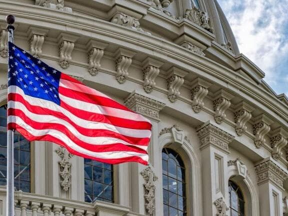 Demokrati nisu uspjeli ograničiti Trumpove ratne ovlasti prema Iranu