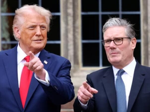 Starmer pozvao Trumpa da se obaveže NATO-u