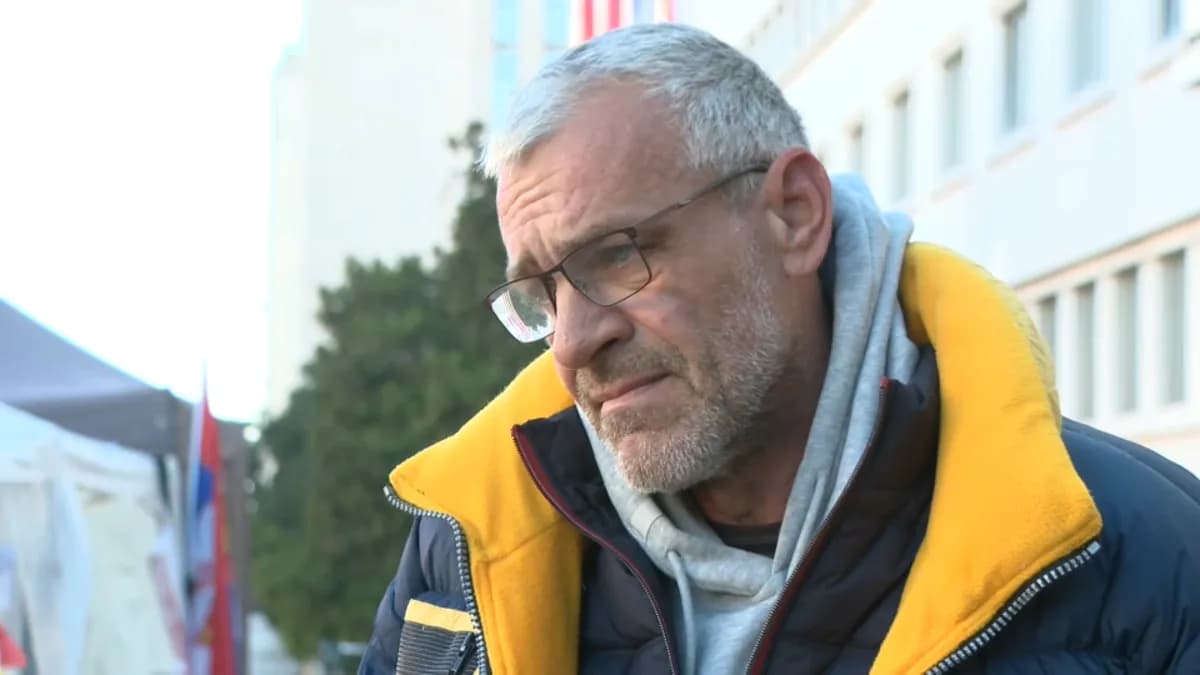 Simpatizer SNS-a preti autoprevozniku bombom zbog blokade