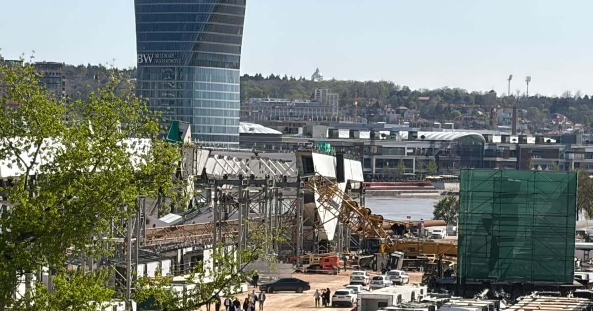 Pao kran na gradilištu novog mosta u Beogradu, jedan radnik poginuo